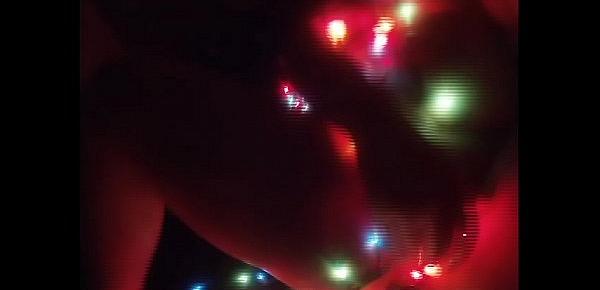  TEEN MILF FUCKS SELF WITH CHRISTMAS LIGHTS UNTIL SHE CUM